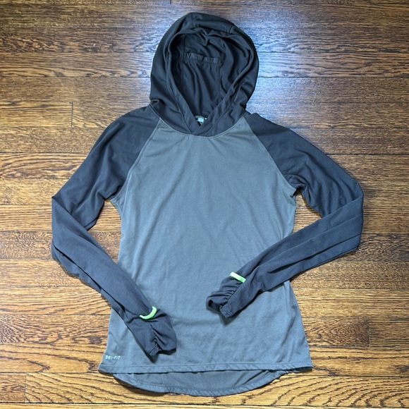 Nike Dri-Fit Hooded Long Sleeve Tee Size Small - Picture 8 of 16
